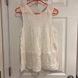 Abercrombie & Fitch White Lace Trim Pleated Sleeveless Tank Top